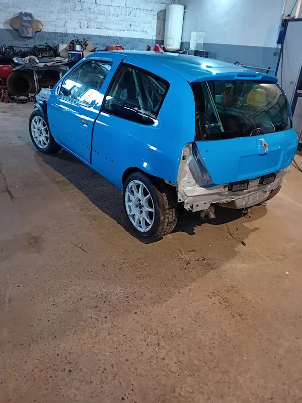 Renault Clio — préparation piste — photo 2