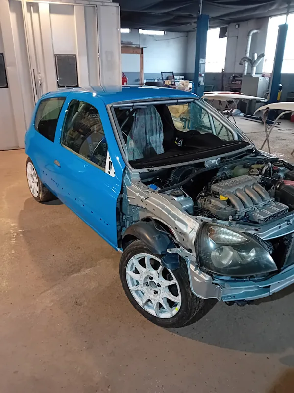 Renault Clio — préparation piste — photo 1