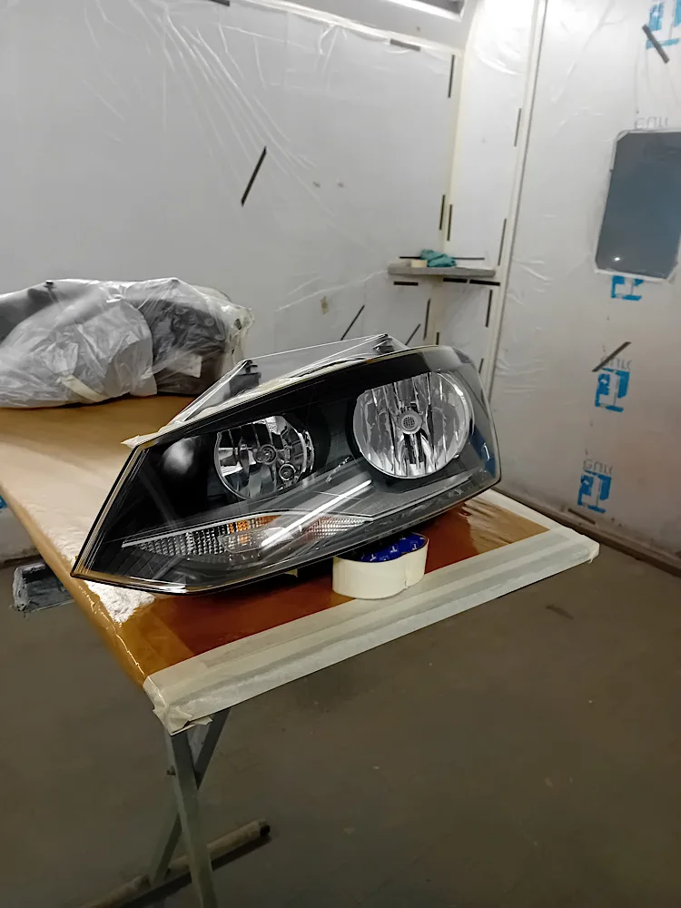 Rénovation d'optiques de phares — Carrosserie Alp'Yvan, photo 2